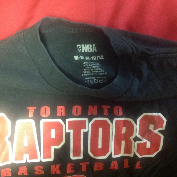 NBA Toronto Raptors tshirt - Picture 2 of 2